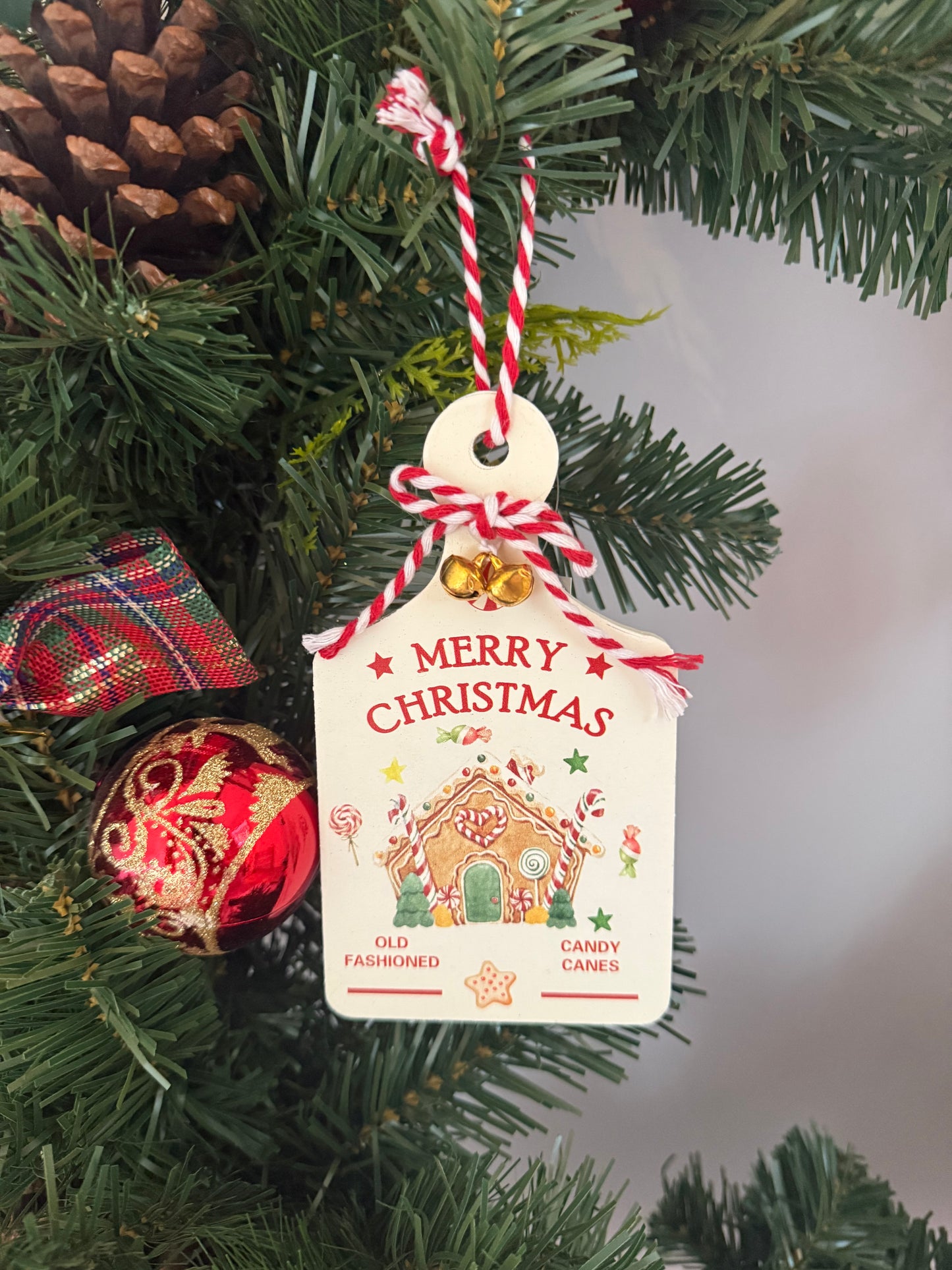 15cm Hanging Wood White Chopping board with House decoration