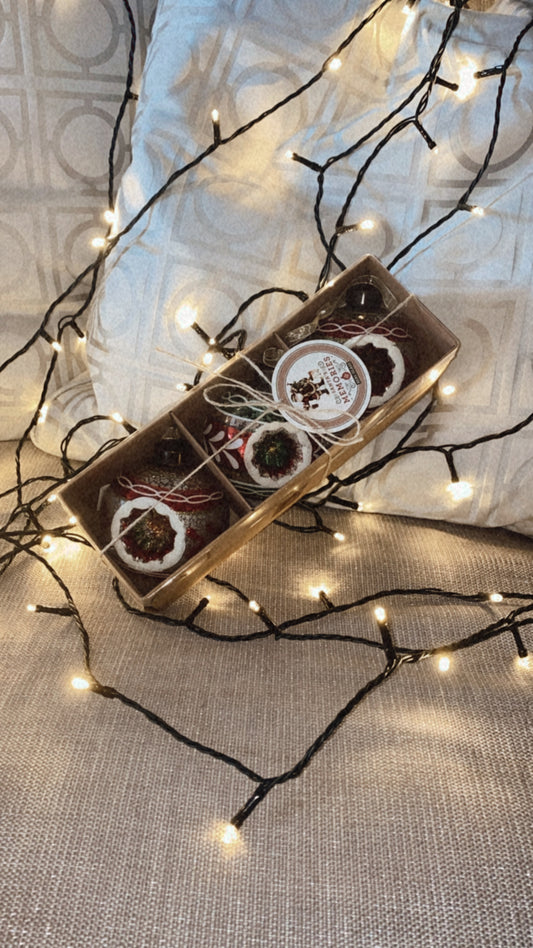 Traditional Christmas Glass Bauble Mix