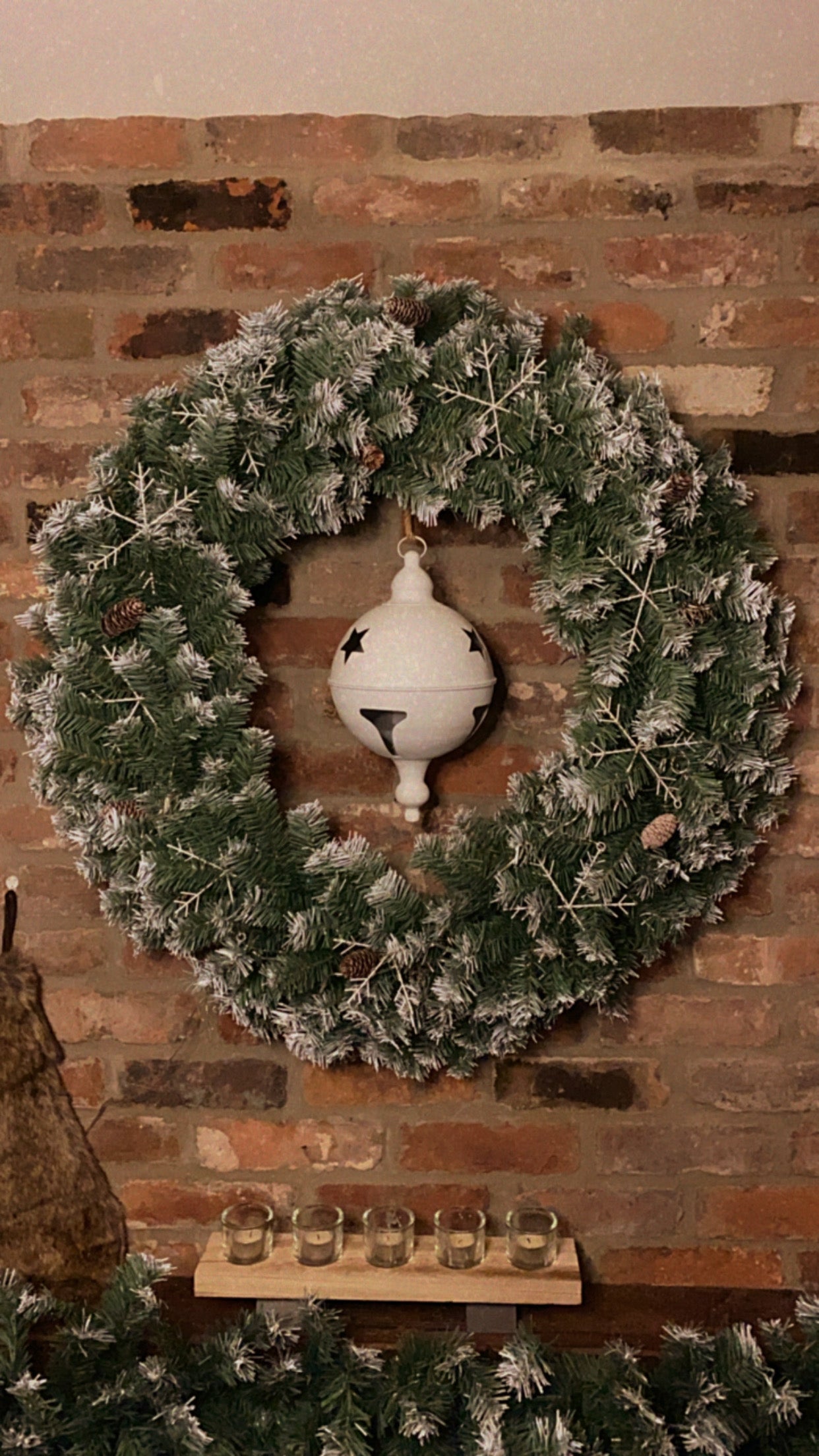 45cm white metal bell drop